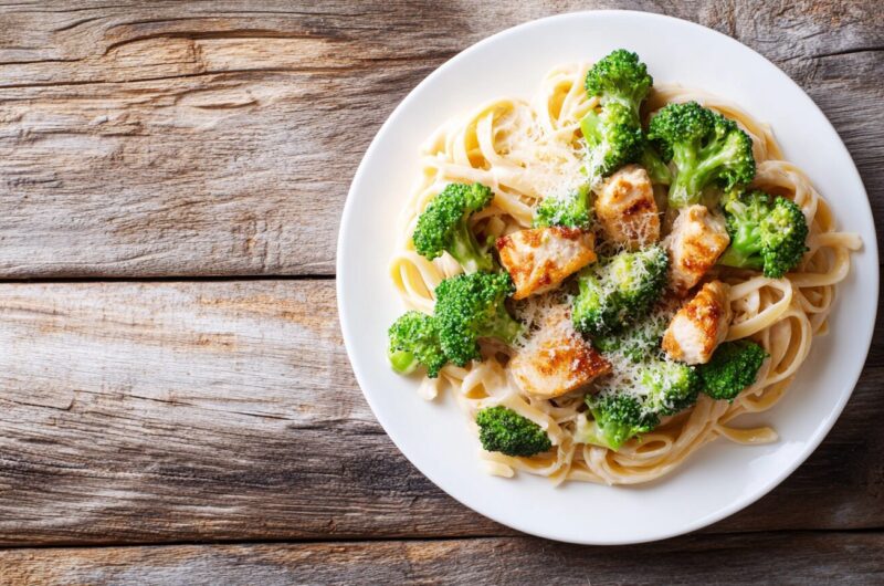 Creamy Chicken Broccoli Pasta Delight