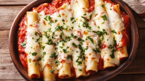 Home 10 Chicken-filled Manicotti Bake_done