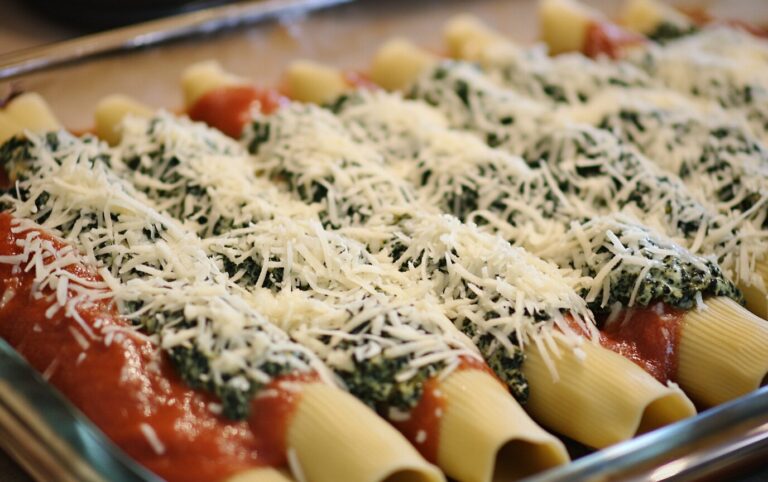 Cheesy Spinach Stuffed Manicotti_[pst3