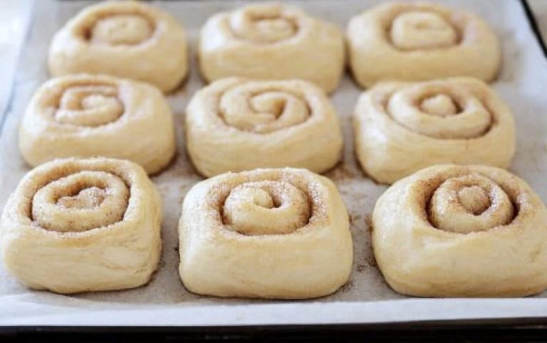 Overnight Sourdough Cinnamon Buns_post1