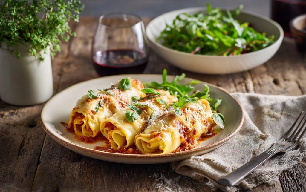 Sausage Spinach Lasagna Roll-Ups