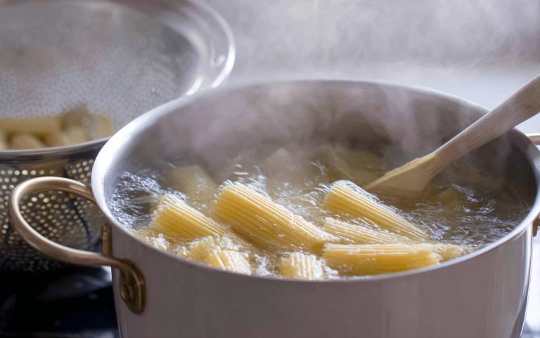 cheesy baked manicotti post