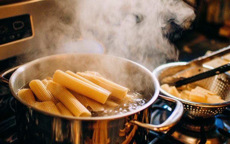 cheesy-beef-manicotti_post3 cheesy beef manicotti post3