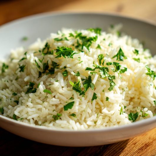 Simple Garlic Fried Rice You Can Make with Pantry Staples 6 15-Minute Garlic rice